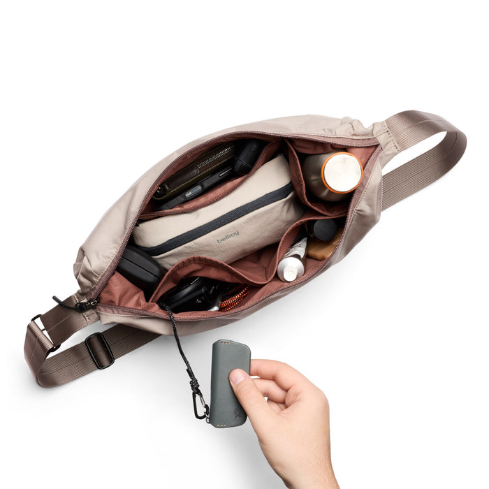 Bellroy Laneway Crescent Bag -laukku