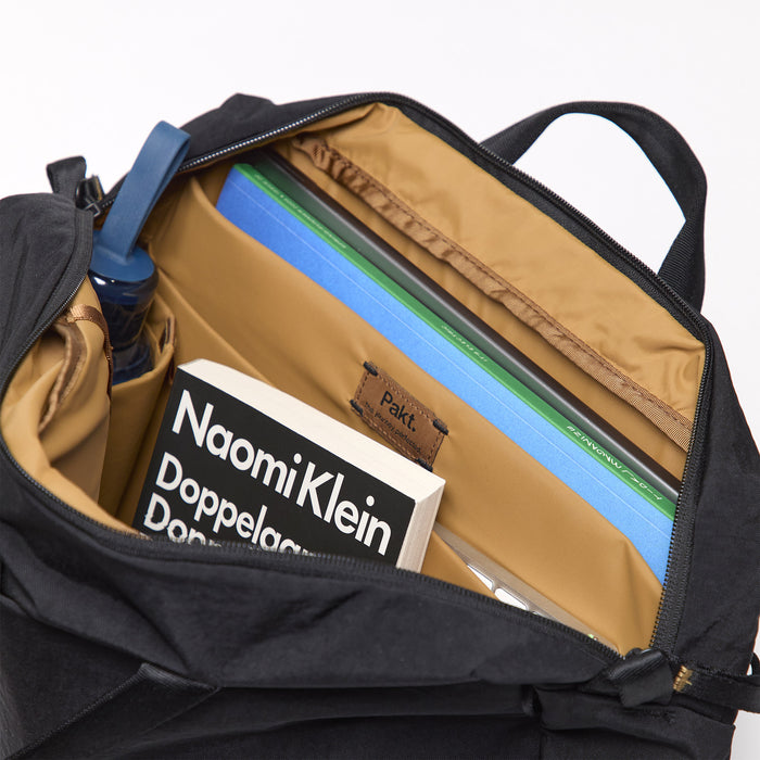 Pakt MODE Shoulder Bag 12L -olkalaukku