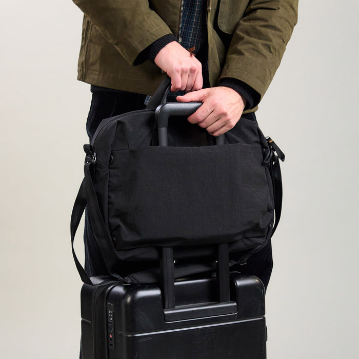 Pakt MODE Shoulder Bag 12L -olkalaukku