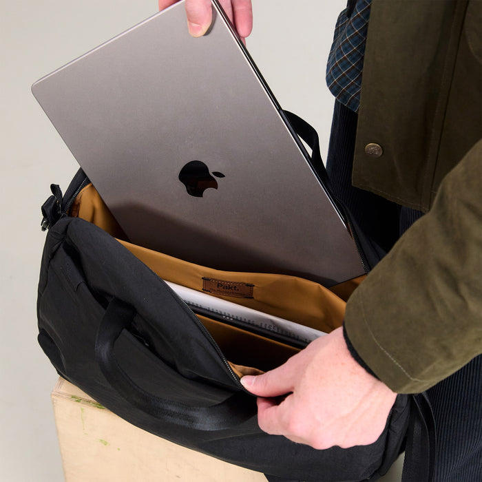 Pakt MODE Shoulder Bag 12L -olkalaukku