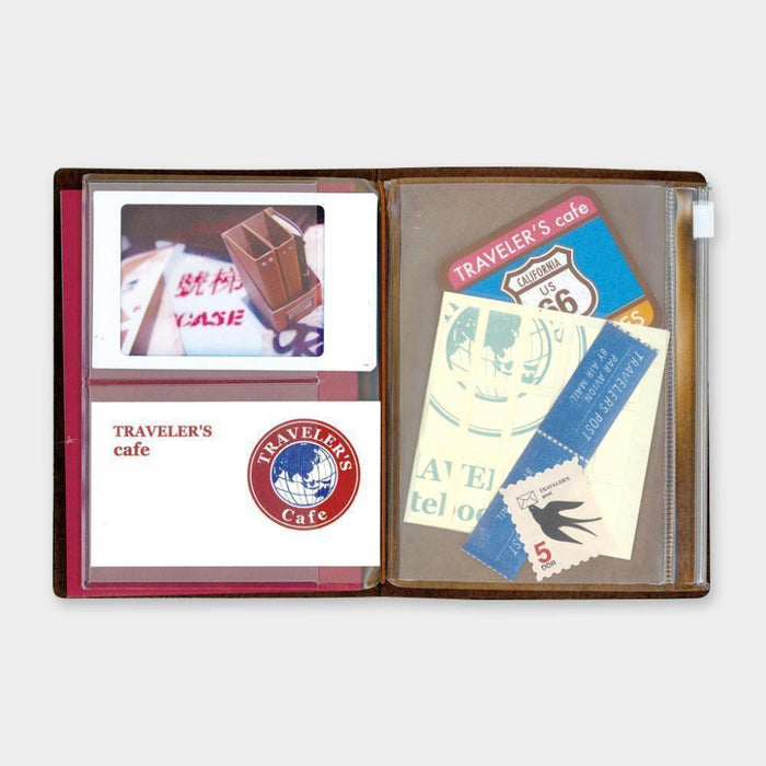 Traveler's Company - 004 Zipper / Card File (Passport)