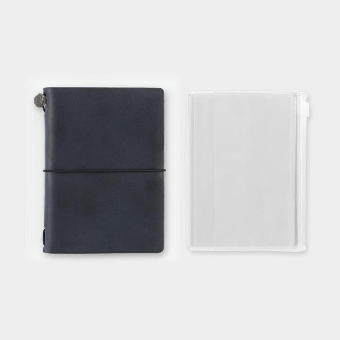 Traveler's Company - 004 Zipper / Card File (Passport)
